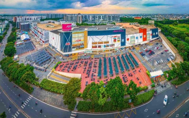 Aeon Mall T&acirc;n Ph&uacute;